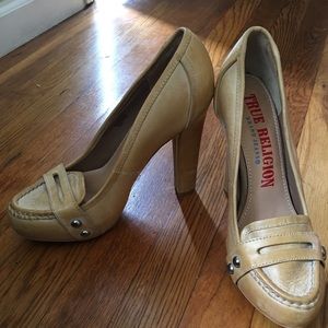 True Religion Heels Size 8m Camel Color